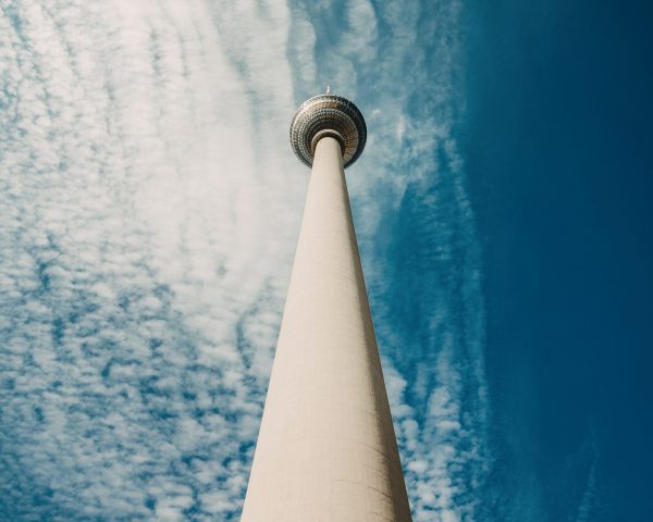 alistair-macrobert-IZcTVmfJ7mU-unsplash