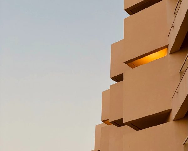 yura-ryzhov-9KYy6-v7ohM-unsplash